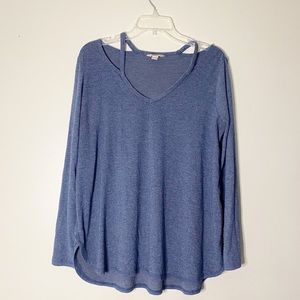 Arizona Jean Co. - Light Blue Cold Shoulder Top (Large)